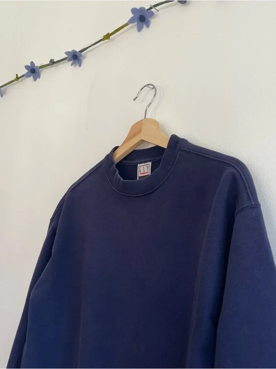 Vintage Gap Crewneck Sweatshirt - Picture 2 of 12
